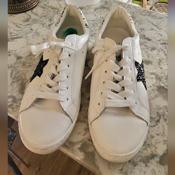 Vintage Havana Shoes - Classic White Vintage Havana Sneakers